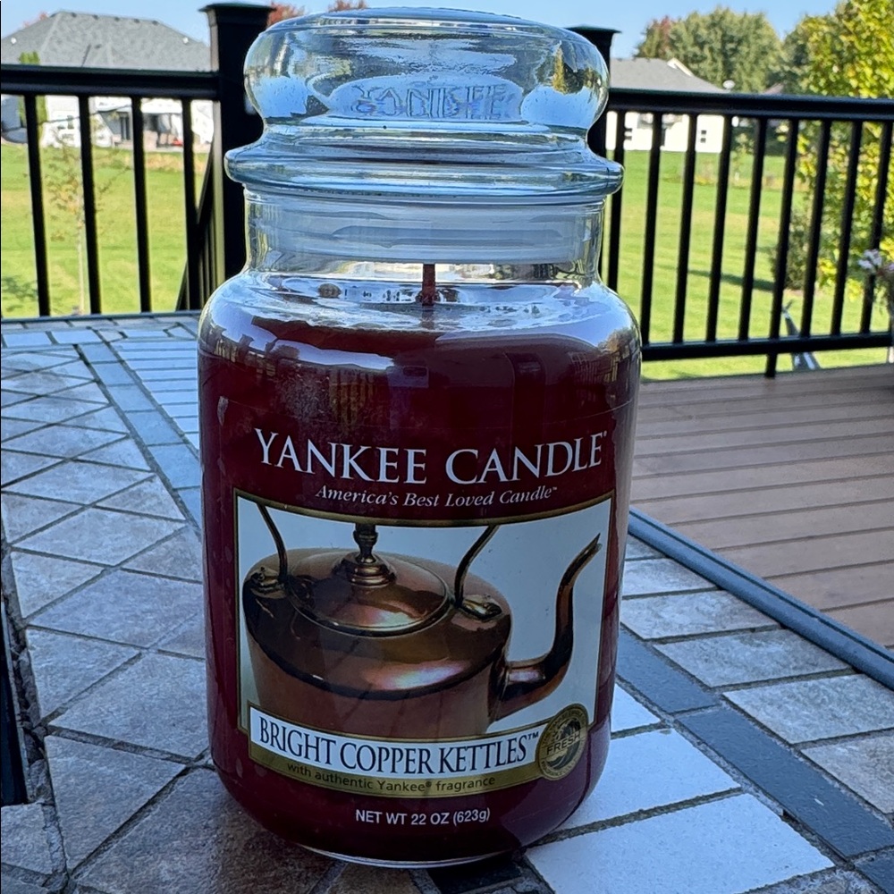 RETIRED Yankee Candle ~ Bright Copper Kettles ~ Favorite Things collection